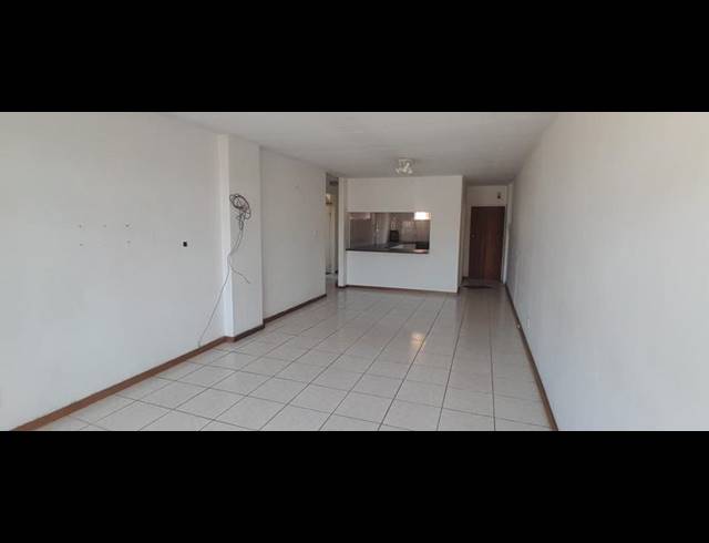 3 BEDROOM APARTMENT FOR SALE IN FLORIDA
